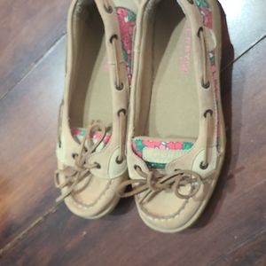 Sperry tan loafer